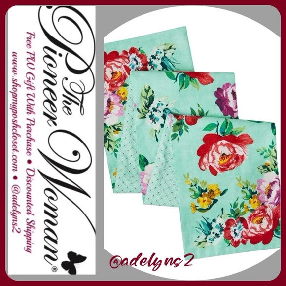 🌺 EUC The Pioneer Woman Sweet Romance Table Runner, Teal Blue, Red, 14"W x 90"L - Picture 3 of 8